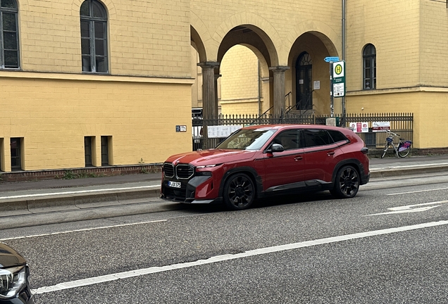 BMW XM G09 Label Red Larte Design