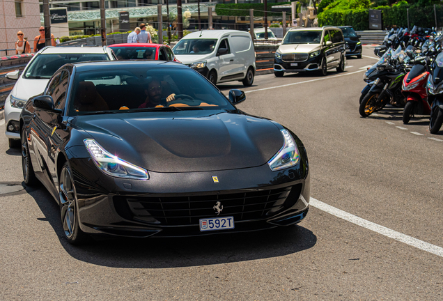 Ferrari GTC4Lusso