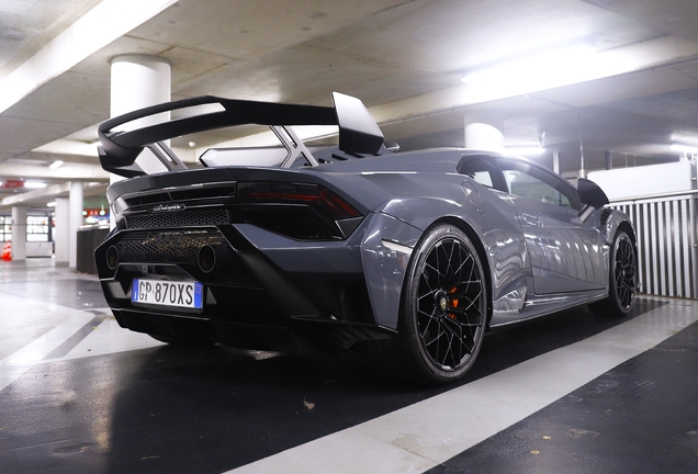 Lamborghini Huracán LP640-2 STO