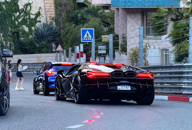 Lamborghini Revuelto