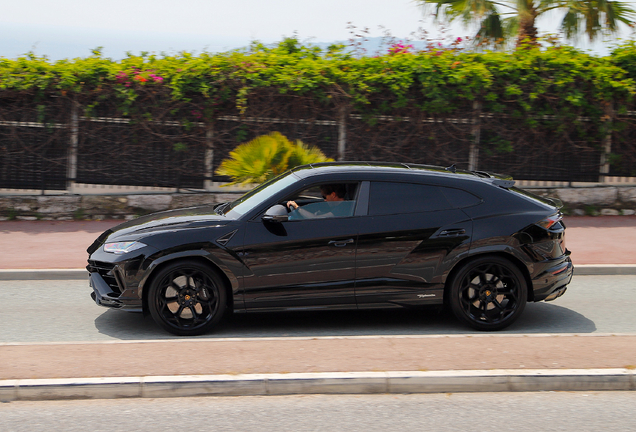 Lamborghini Urus Performante