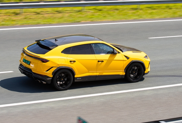 Lamborghini Urus Performante