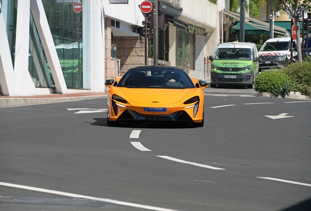 McLaren Artura Spider