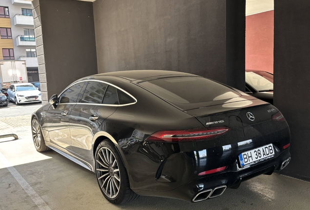 Mercedes-AMG GT 63 S X290