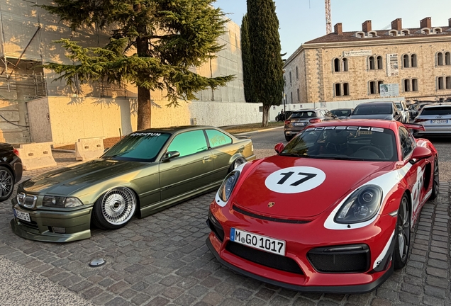 Porsche 981 Cayman GT4