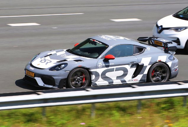 Porsche 718 Cayman GT4 RS