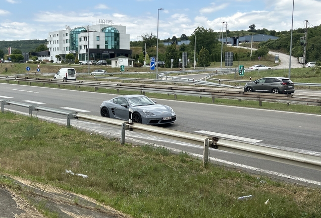 Porsche 718 Cayman S
