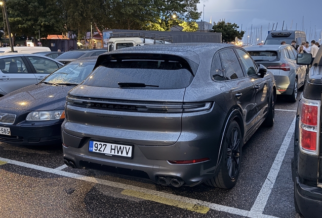 Porsche 9YA Cayenne GTS MkII