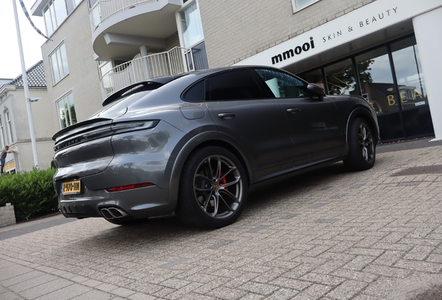 Porsche Cayenne Coupé Turbo E-Hybrid