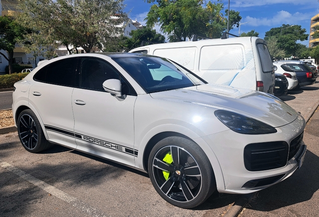 Porsche Cayenne Coupé Turbo S E-Hybrid