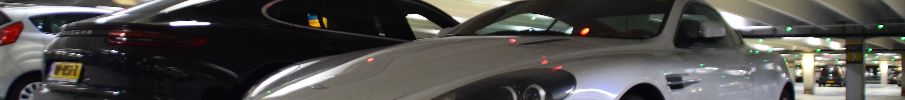 Aston Martin DB9