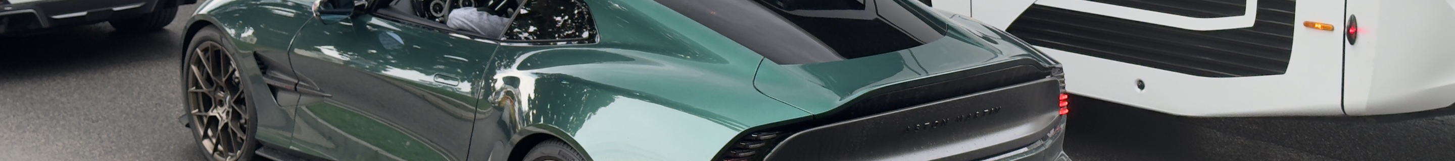Aston Martin Vanquish 2025