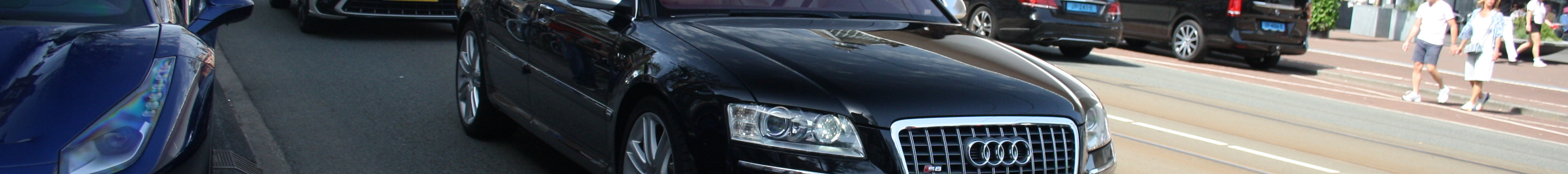 Audi S8 D3