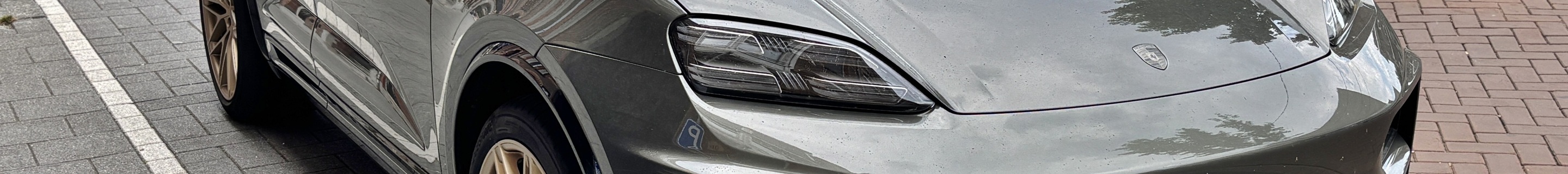 Porsche Macan EV Turbo