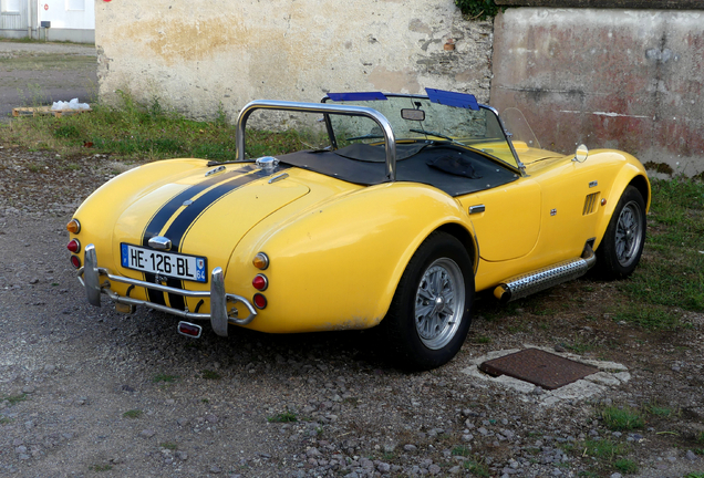 AC Cobra 427