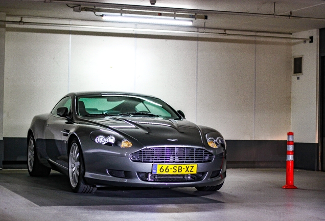 Aston Martin DB9