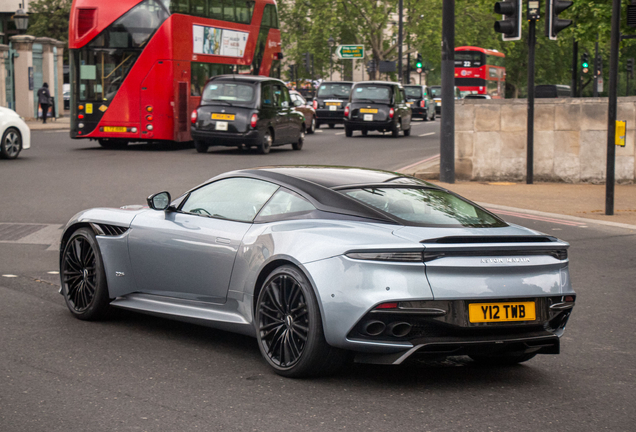 Aston Martin DBS Superleggera