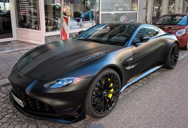 Aston Martin V8 Vantage Formula 1 Edition