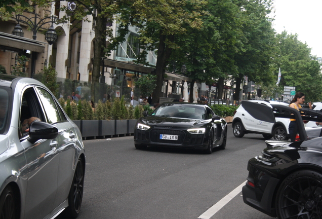 Audi R8 V10 Plus 2015