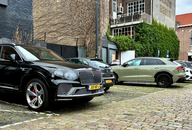 Bentley Bentayga Hybrid Azure 2024