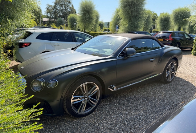 Bentley Continental GTC V8 2020