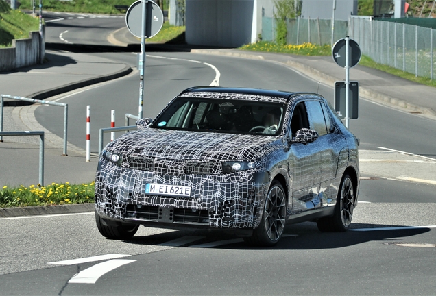 BMW iX5 G65