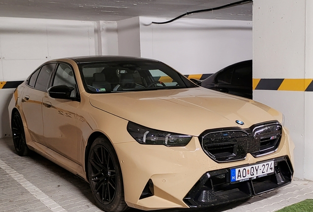 BMW M5 G90