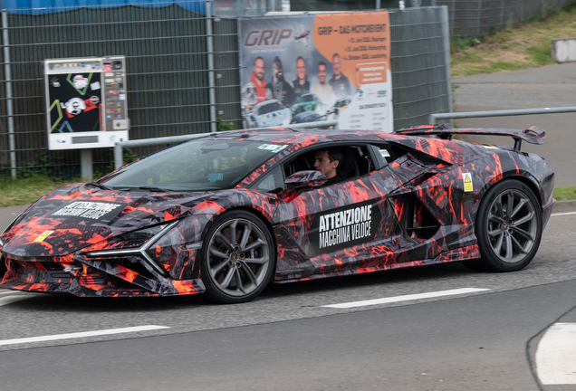 Lamborghini Revuelto SuperVeloce