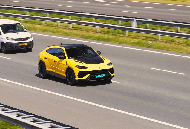 Lamborghini Urus Performante