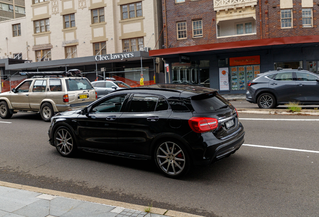 Mercedes-AMG GLA 45 X156