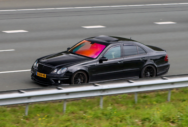Mercedes-Benz E 55 AMG