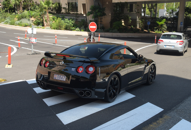 Nissan GT-R