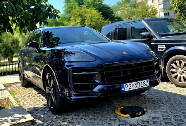 Porsche 9YA Cayenne GTS MkII