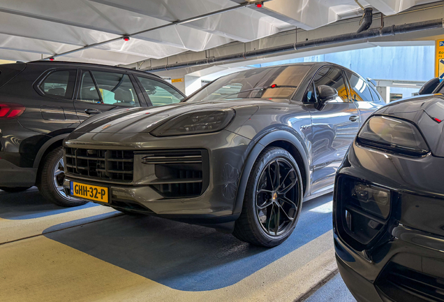 Porsche Cayenne Coupé Turbo E-Hybrid