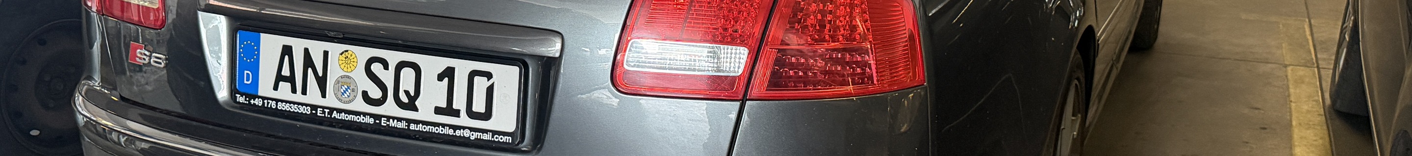Audi S8 D3