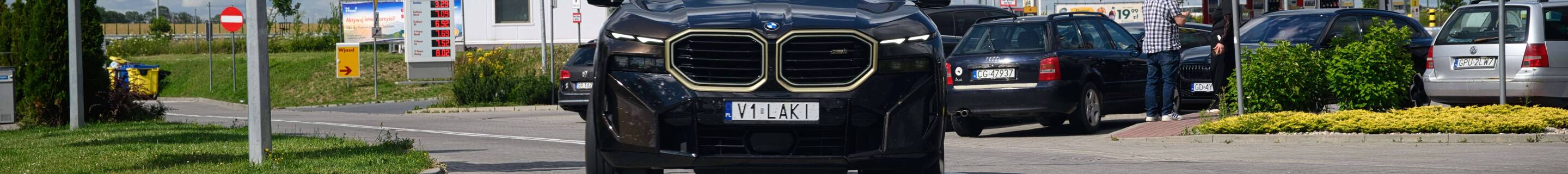 BMW XM G09
