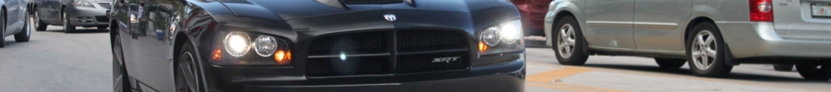 Dodge Charger SRT-8