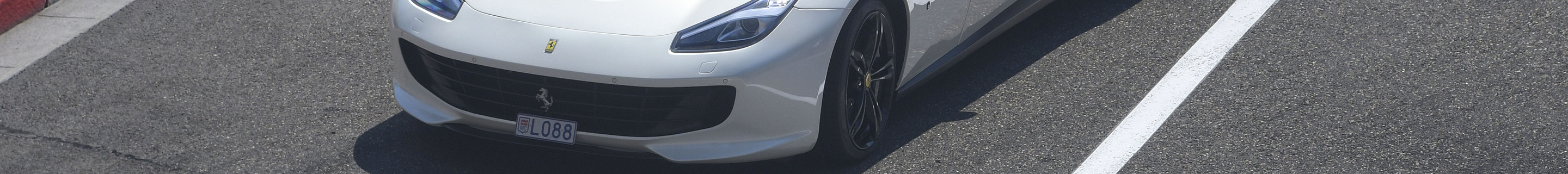 Ferrari GTC4Lusso T