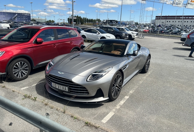 Aston Martin DB12
