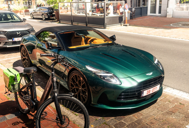 Aston Martin DB12 Volante