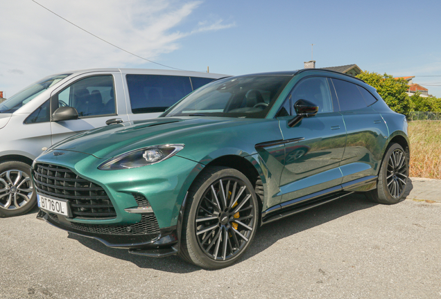 Aston Martin DBX707