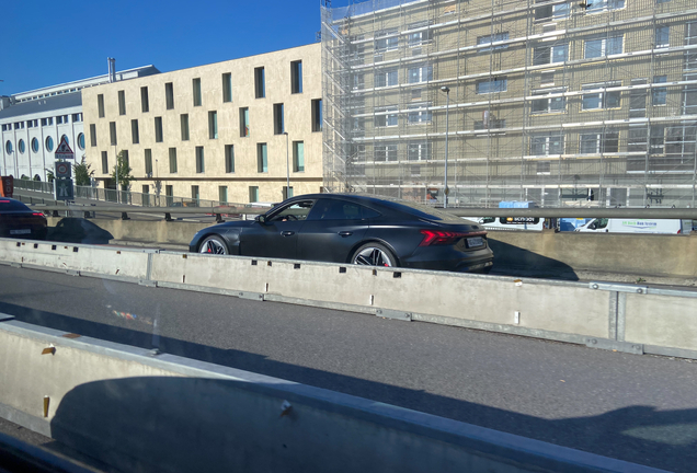 Audi RS E-Tron GT 2025
