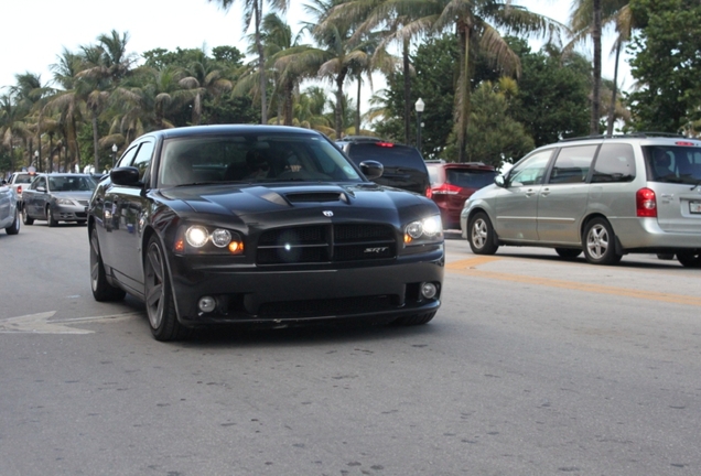 Dodge Charger SRT-8
