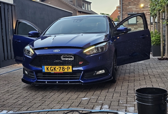 Ford Focus ST 2015