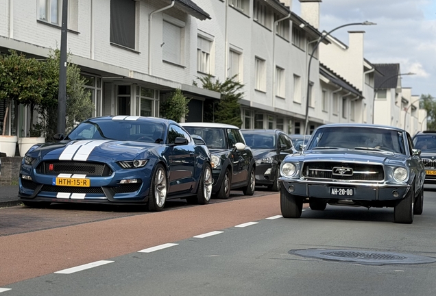 Ford Mustang Shelby G.T. 350
