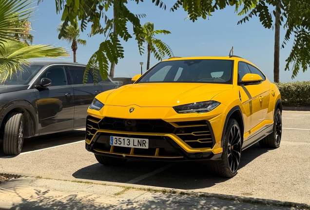 Lamborghini Urus