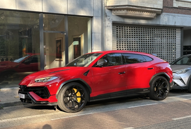 Lamborghini Urus Performante