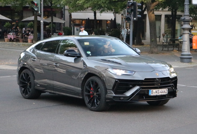 Lamborghini Urus S