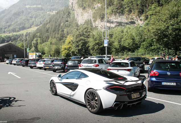 McLaren 570GT