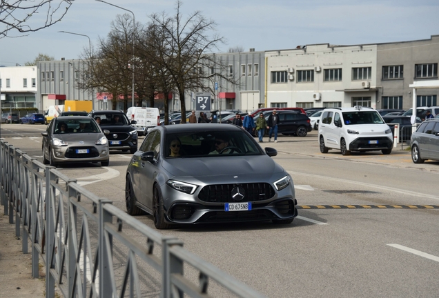 Mercedes-AMG A 45 S W177